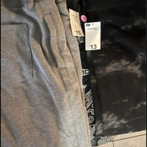 brand new clothes - Picture 9 of 10